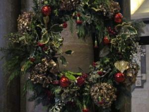 Advent wreath, Salisbury Cathedral UK -- Ana Gobledale