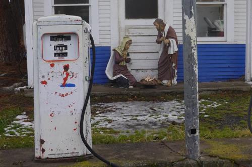 Petrol-Station-Nativity-Amy-Richards-USA-2